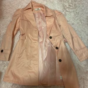 Pink trench coat 🧥